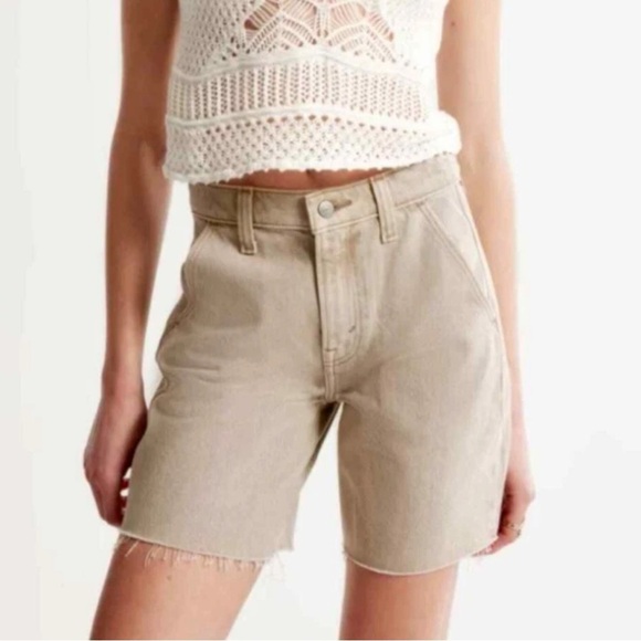 NWT Abercrombie & Fitch | Mid Rise Long & Loose Denim Shorts Tan Plus Size 32/14 - Picture 1 of 10